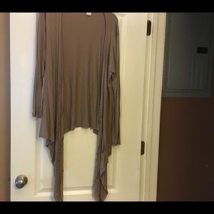 Design history lightweight sweater